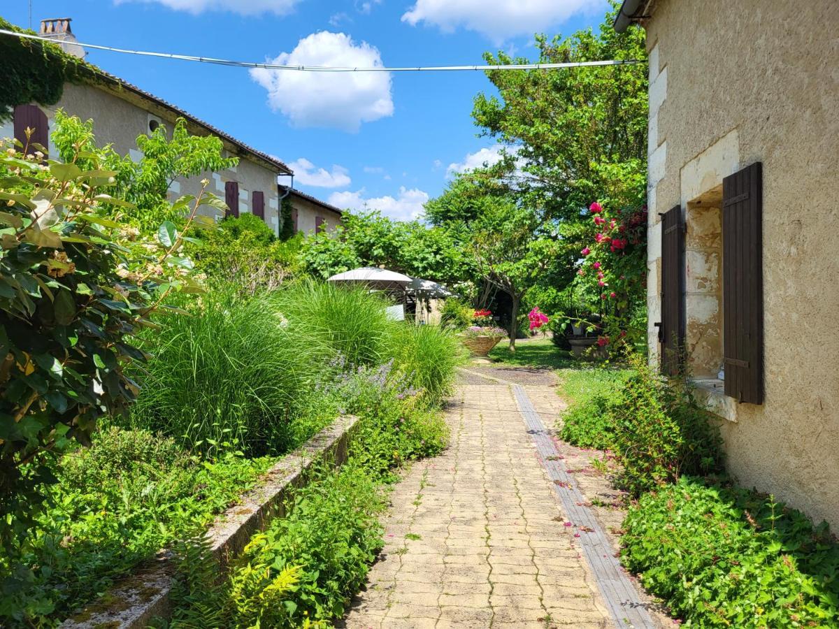 Hotel La Flambee แบร์เฌอรัก ภายนอก รูปภาพ