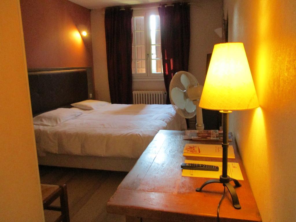 Hotel La Flambee แบร์เฌอรัก ภายนอก รูปภาพ