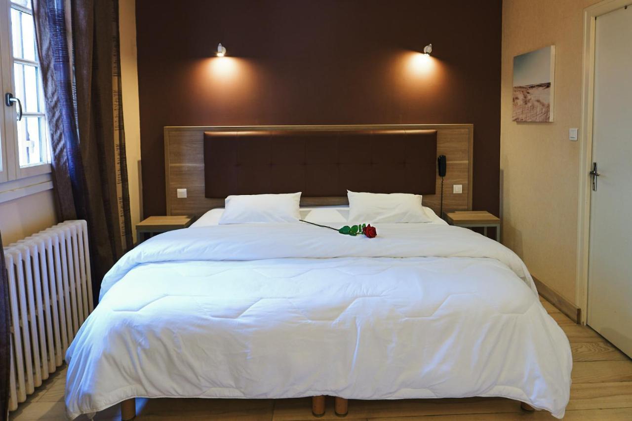 Hotel La Flambee แบร์เฌอรัก ภายนอก รูปภาพ